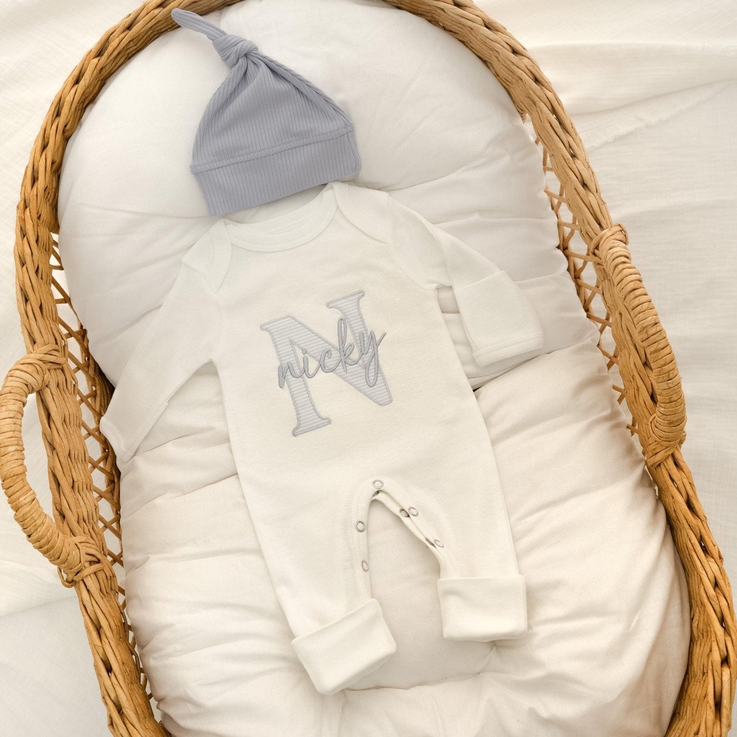Embroidered Newborn Outfit Organic Cotton Personalized Baby Romper & Hat - Linka Baby