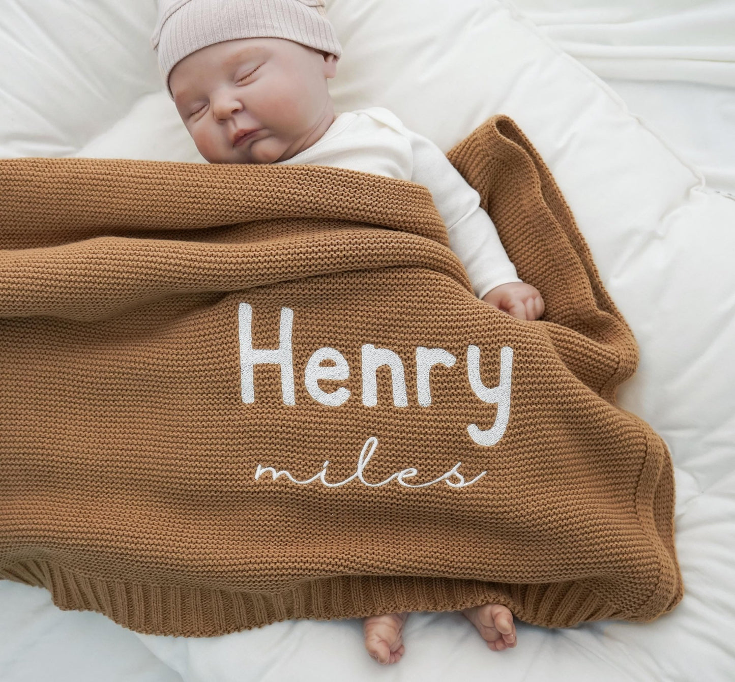 Embroidered Baby Blanket, Personalized Baby Shower Gift, Baby Name Blanket Knitted, Baby Keepsake Gift - Linka Baby