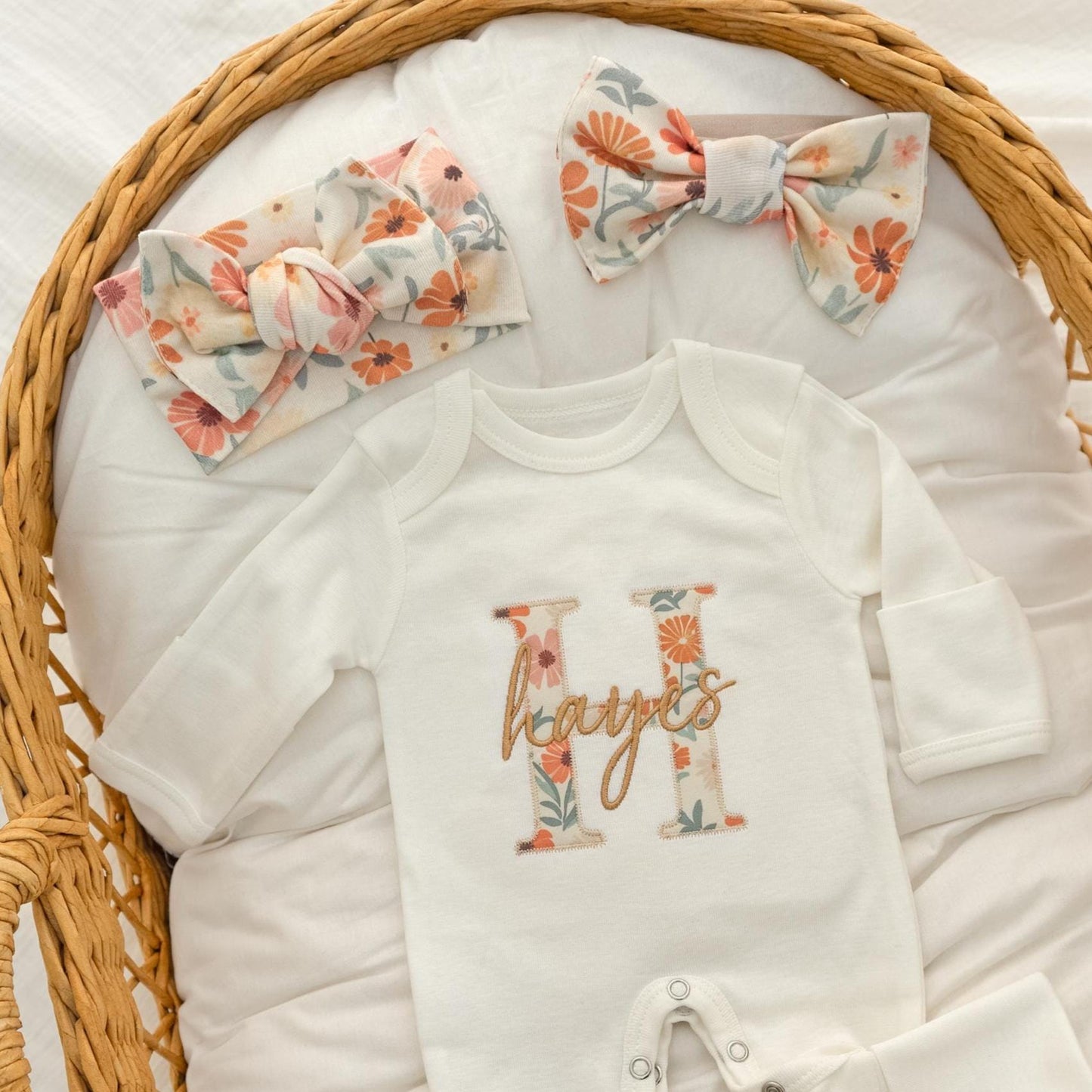 Baby Girl Coming Home Outfit Vintage Floral, Baby Shower Gift, Newborn Baby Girl Outfit Personalized, Baby Girl Hospital Sleeper